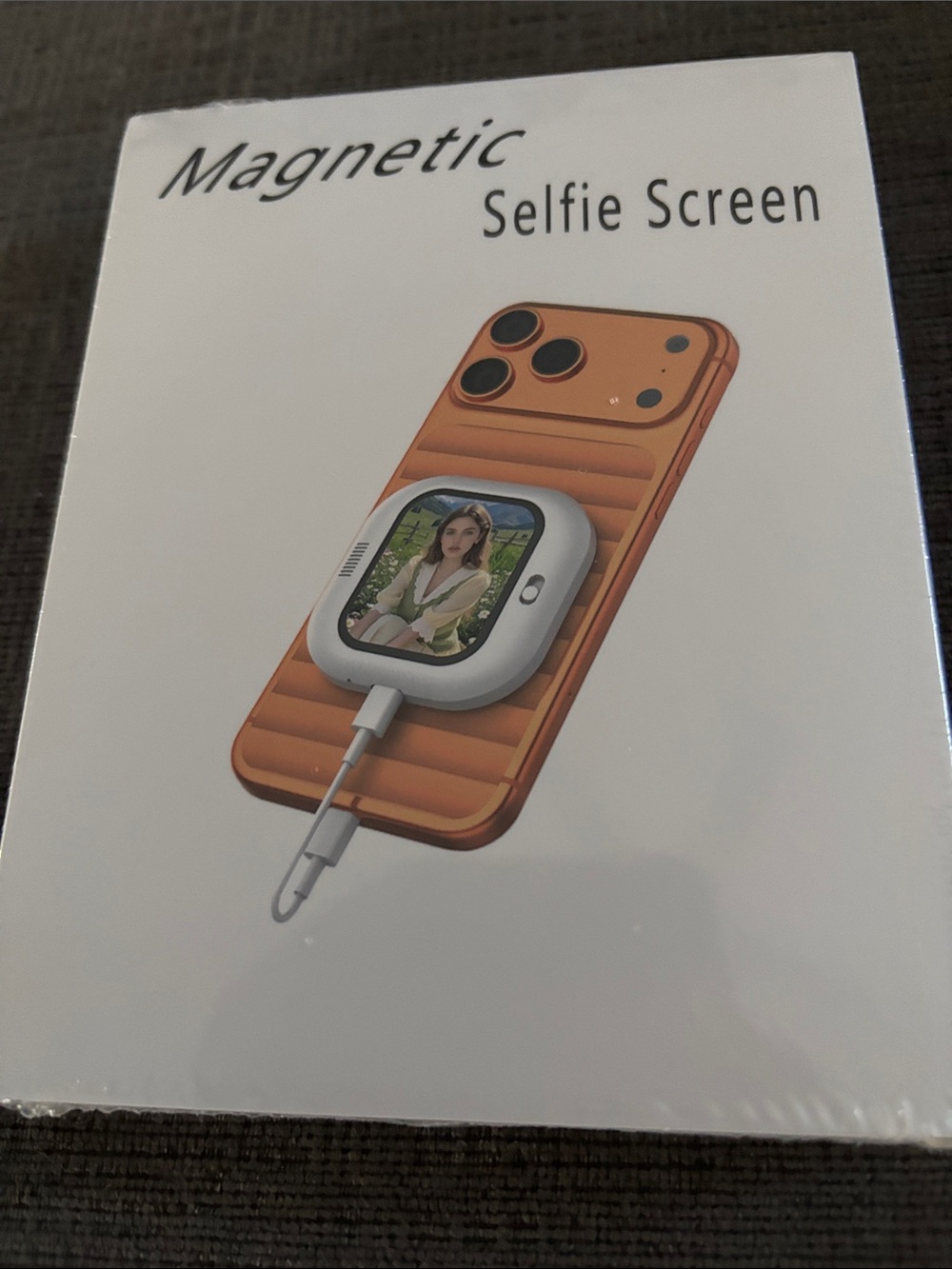 Magnetic Selfie Screen - White Portable Phone Accessory